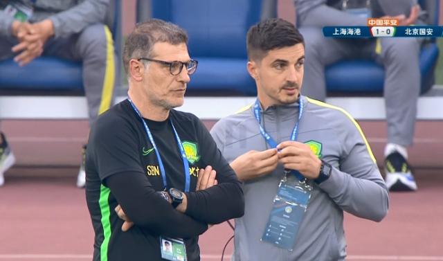 热点赛事-比利奇：和球队强调别失去信心 我在比赛中不焦虑